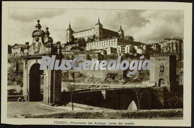 Panorama del alcázar de toledo antes del asedio