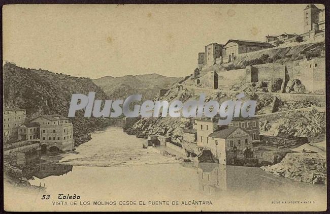 Vista de los molinos desde el puente de alcántara de toledo