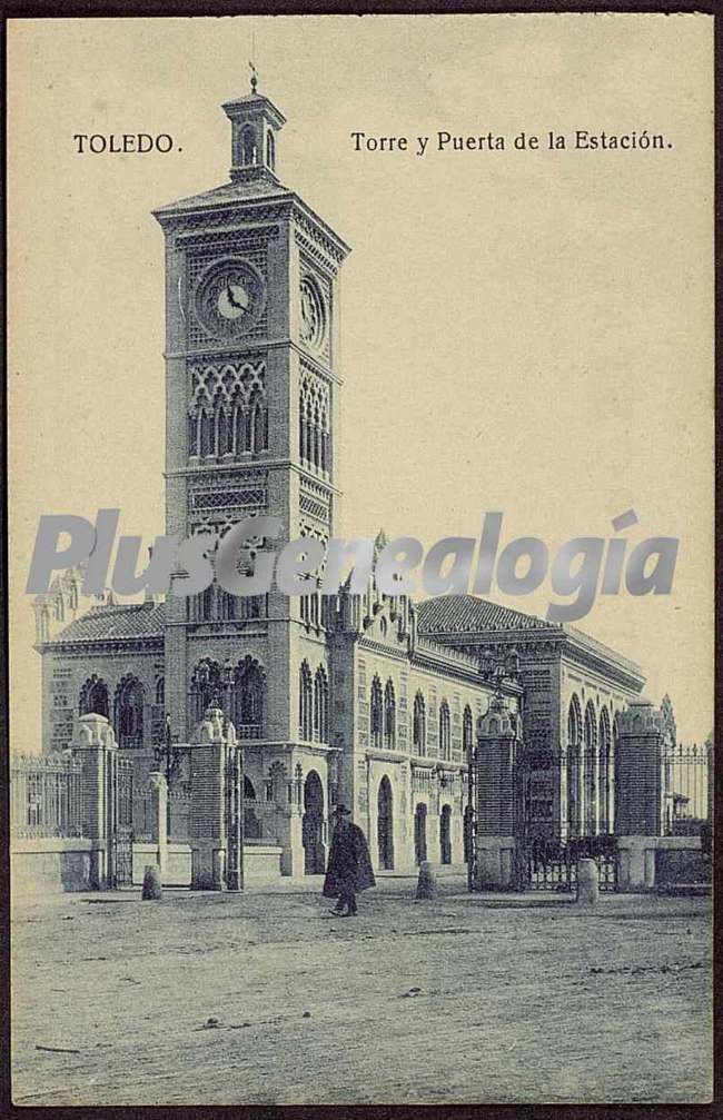 Torre y puerta de la estación de toledo