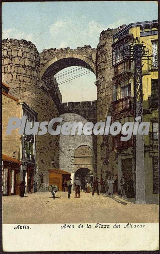 Arco de la plaza del alcazar de ávila