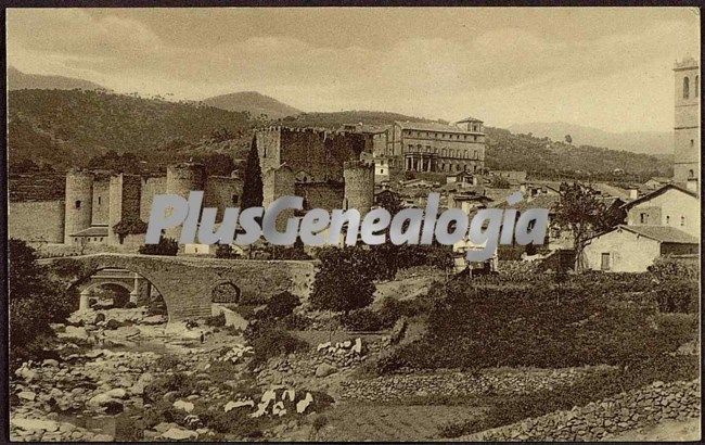 Vista de ávila: muralla y el puente