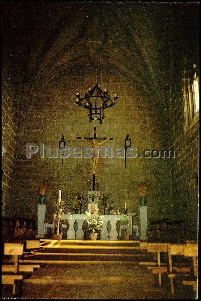 Vista interior iglesia parroquial de san pedro apóstol en navalmoral de la sierra (ávila)