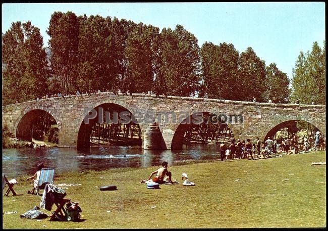 Puente romano sobre el río alberche en navaluenga (ávila)