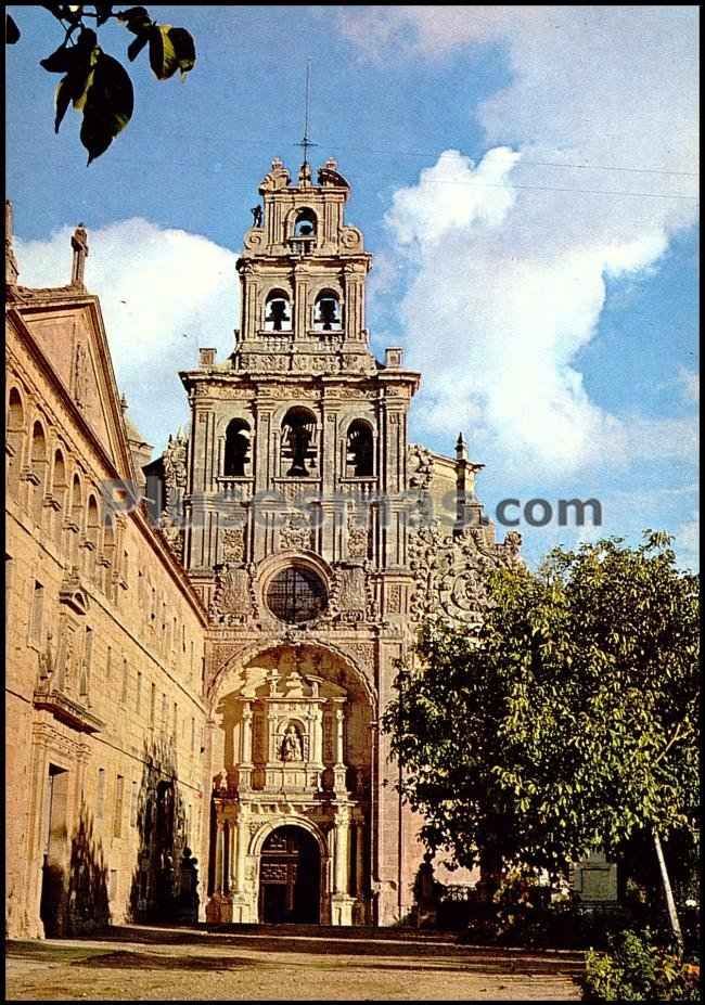 Fachada del monasterio de santa maría de la vid (burgos)