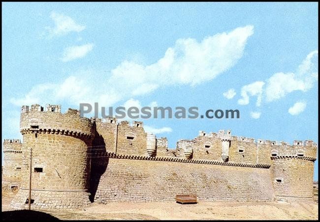 Castillo de los condes de grajal de campos (león)