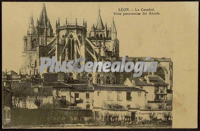 Vista panorámica del ábside de la catedral de león