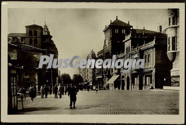 Vista de una calle de león