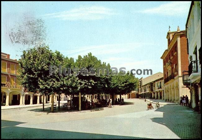 Plaza del conde garay en herrera de pisuerga (palencia)