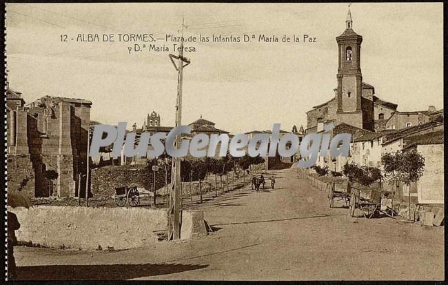 Plaza de las infantas doña maría de la paz y doña maría teresa de alba de tormes (salamanca)