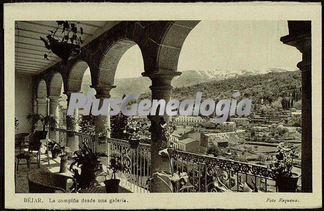 La campiña desde una galería de bejar (salamanca)