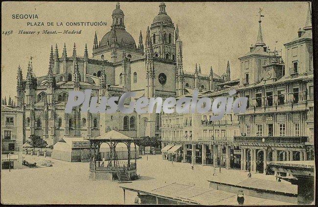 Plaza de la constitución de segovia