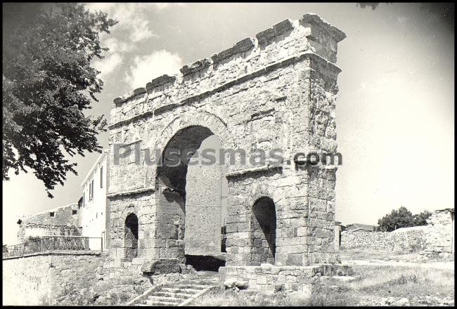 Arco romano de medinaceli (soria)