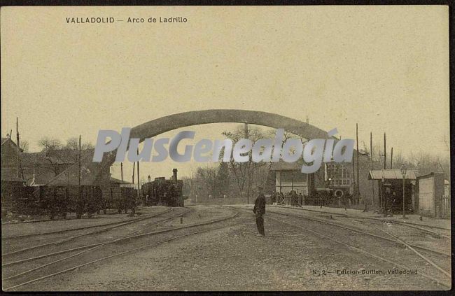 Arco de ladrillo de valladolid