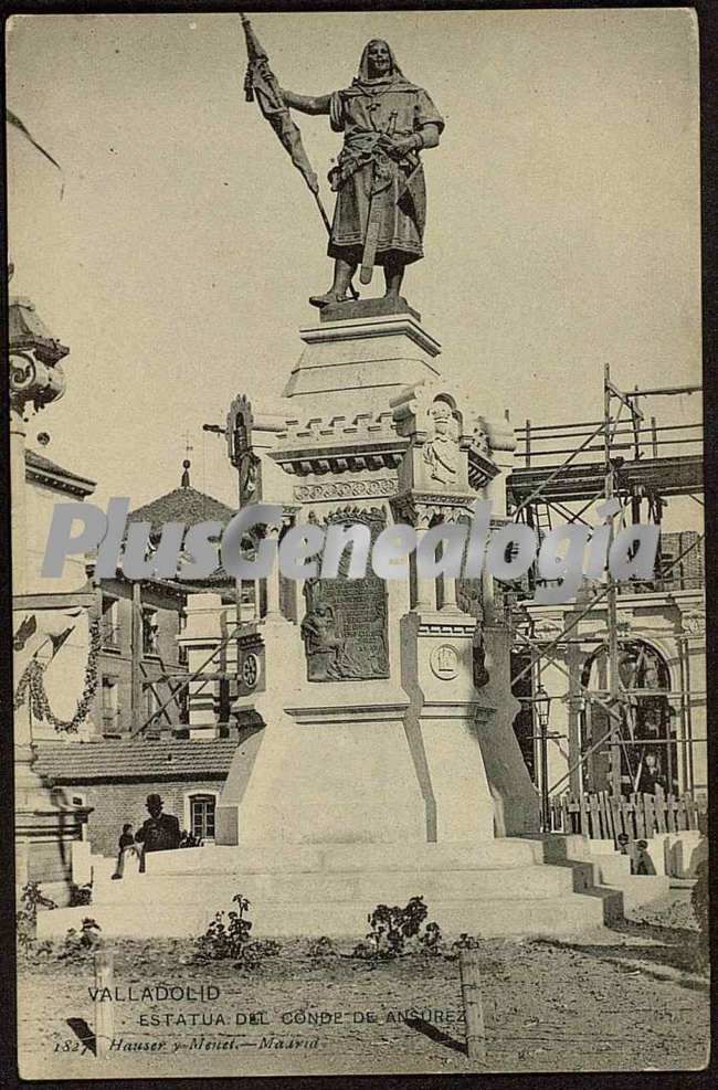 Estatua del conde de ansurez de valladolid