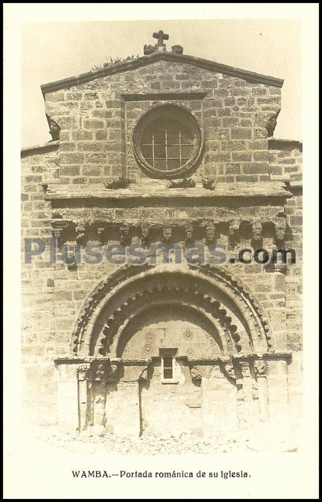 Portada románica de la iglesia santa maría de wamba (valladolid)