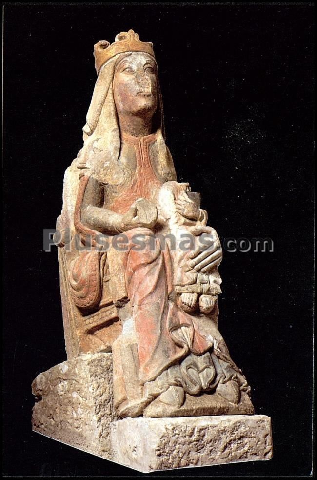 La virgen con el niño de la iglesia de santa maría de mombuey (zamora)