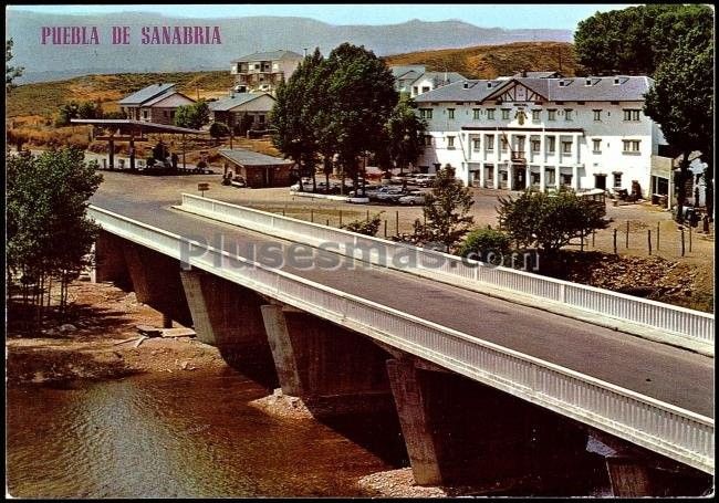 Puente sobre el río castro en puebla de sanabria (zamora)