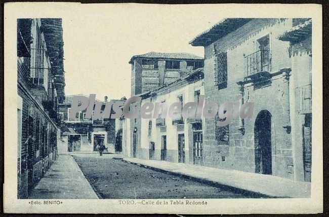 Calle de la tabla redonda de toro (zamora)