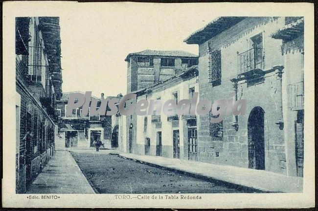 Calle de la tabla redonda de toro (zamora)