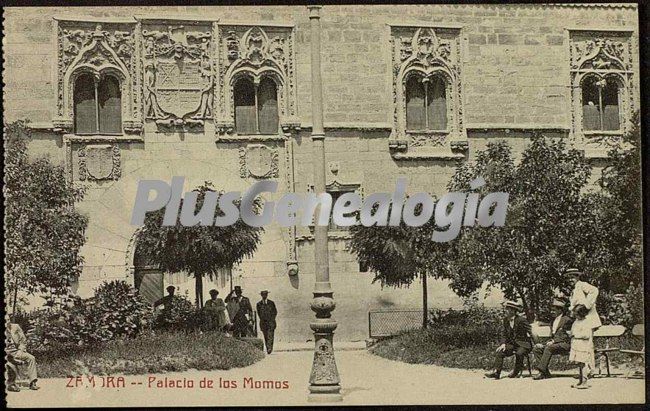 Fachada del palacio de los momos de zamora