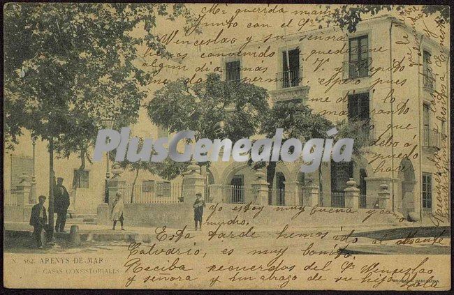 Postal dedicada de la Casa Consistorial de Arenys de Mar (Barcelona)
