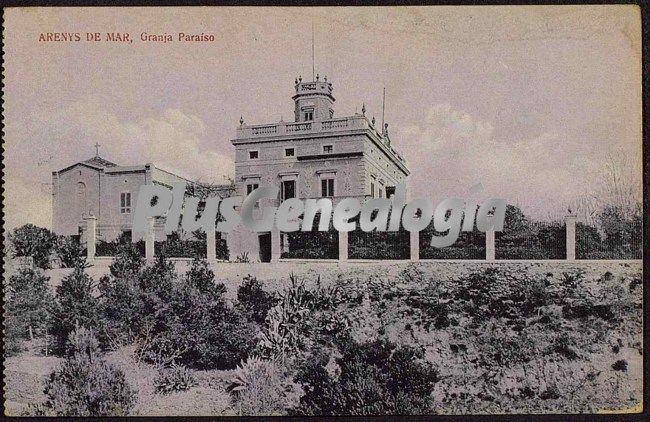 Granja paraíso en blanco y negro de Arenys de Mar (Barcelona)
