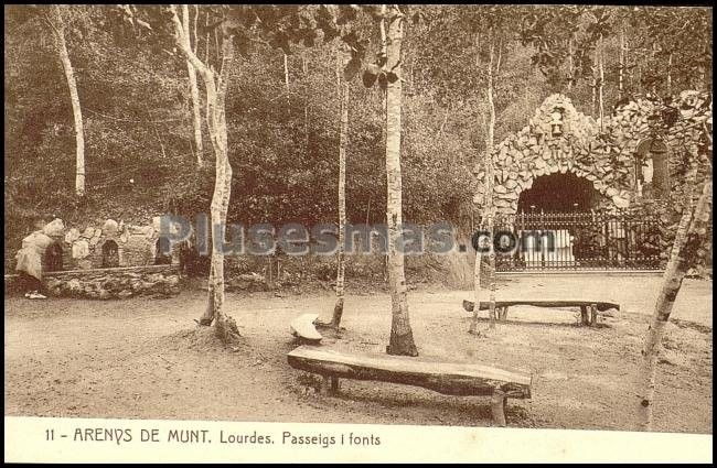 Lourdes. Passeigs i fonts en Arenys de Munt (Barcelona)