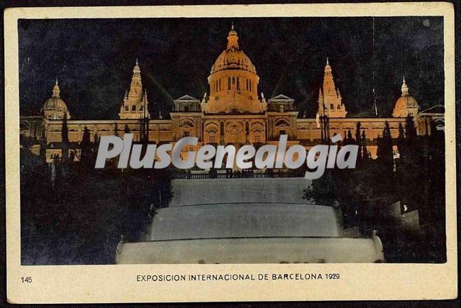 Palacio nacional de Montjuic en Barcelona (1929) de noche