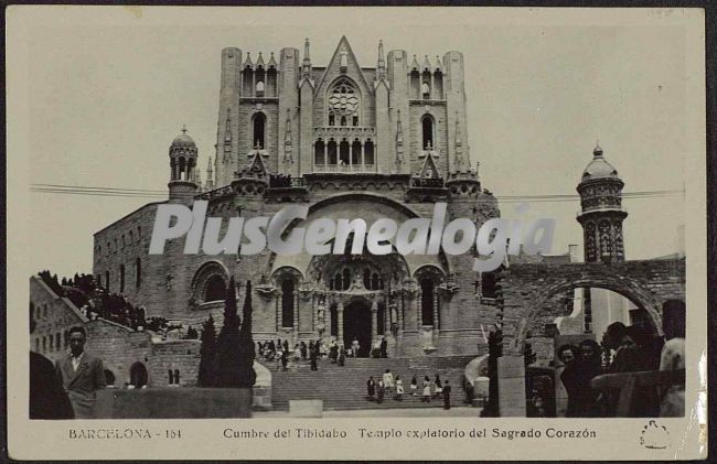 Cumbre del Tibidabo. Templo exploratorio del Sagrado Corazón en Barcelona