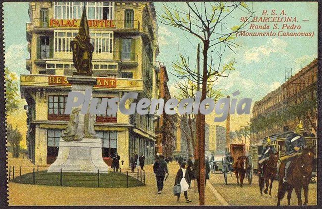 Monumento Casanovas en la ronda de San Pedro en Barcelona