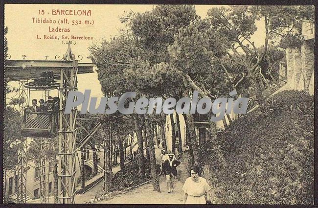 Laderas del Tibidabo (altura 532 m) en Barcelona