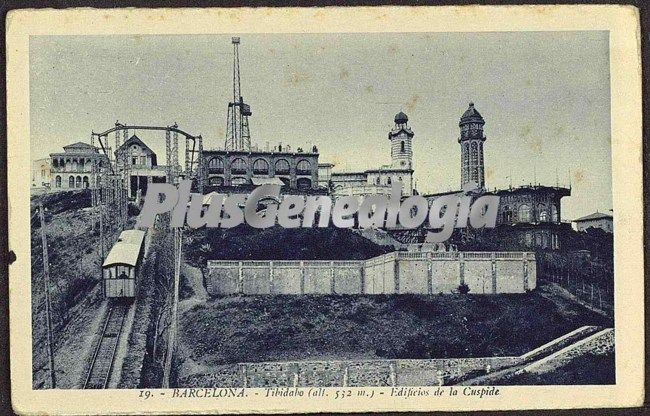 Edificios de la Cúspide del Monte Tibidabo en Barcelona