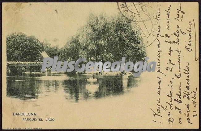 El lago del parque en Barcelona