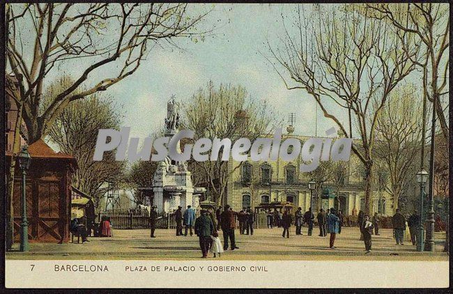 Plaza de Palacio y Gobierno Civil en Barcelona