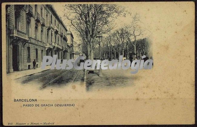 Paseo de Gracia visto desde el lateral izquierdo en Barcelona