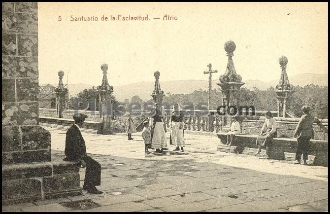 Atrio del Santuario de la Esclavitud (Barcelona)