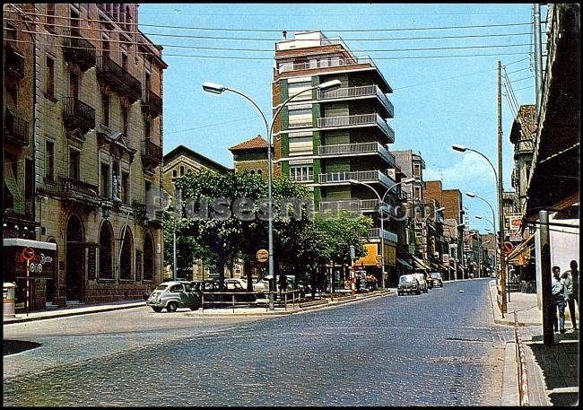 Plaza de josé meluquer y salvador en barcelona