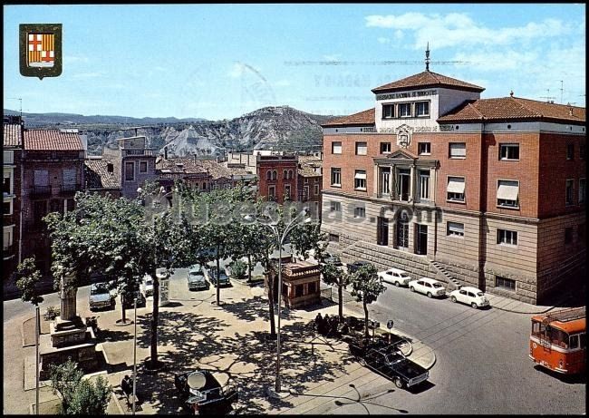 Plaza José Antonio y Escuela Sindical Superior en Barcelona