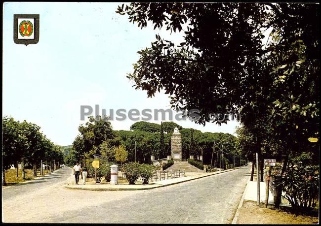 Monumento al Cardenal Vives i Tutó en Barcelona