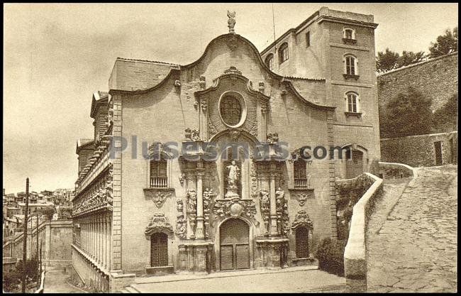 Frontispicio de la iglesia en barcelona