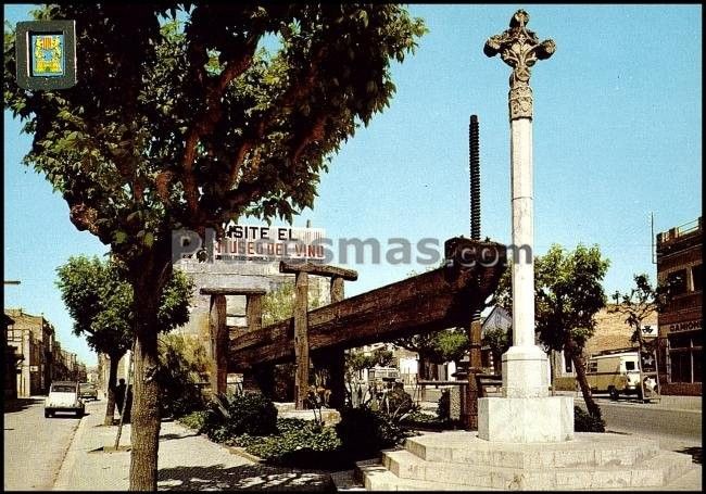 Cruz de término y presa de vino. siglo xvi (barcelona)