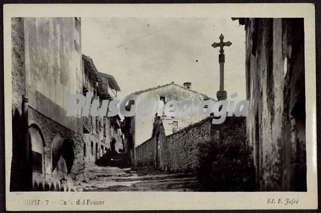 Calle del Fossar de Rupit (Barcelona)