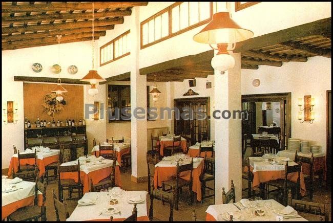 Interior del Hotel de San Baudilio de Llusanes (Barcelona)