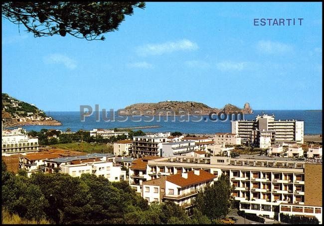 Vista parcial e islas medas en estartit (gerona)