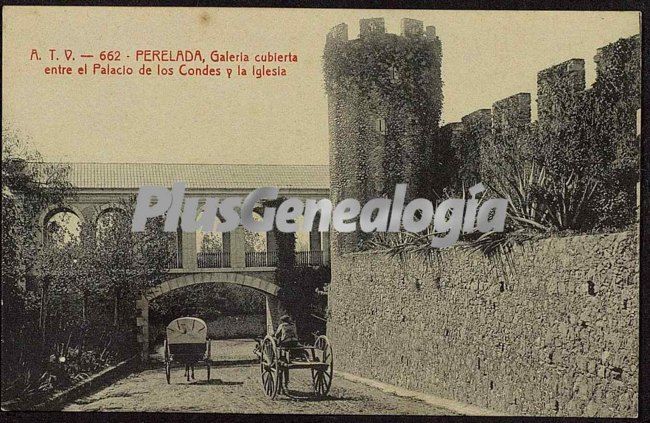 Galería cubierta entre el palacio de los condes y la iglesia de perelada (girona)