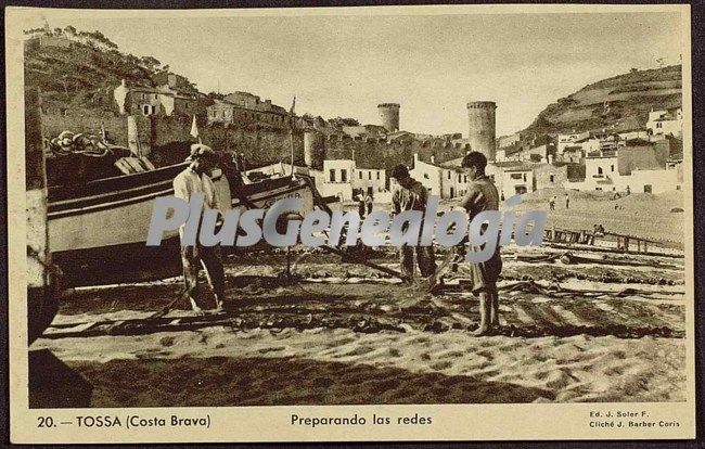 Preparando las redes de tossa de mar (girona)