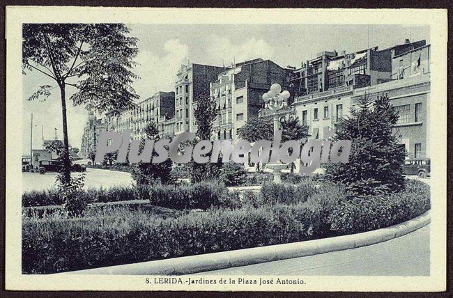 Jardines de la plaza josé antonio de lleida