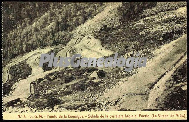 Subida de la carretera hacia el puerto de la bonaigua (lleida)