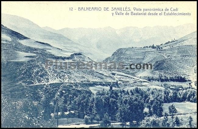 Vista panorámica de cadí y valle de bastanist desde el establecimiento. balneario de sanillés (lérida)