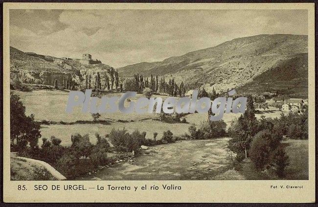 La torreta y el río valira de seo de urgel (lleida)